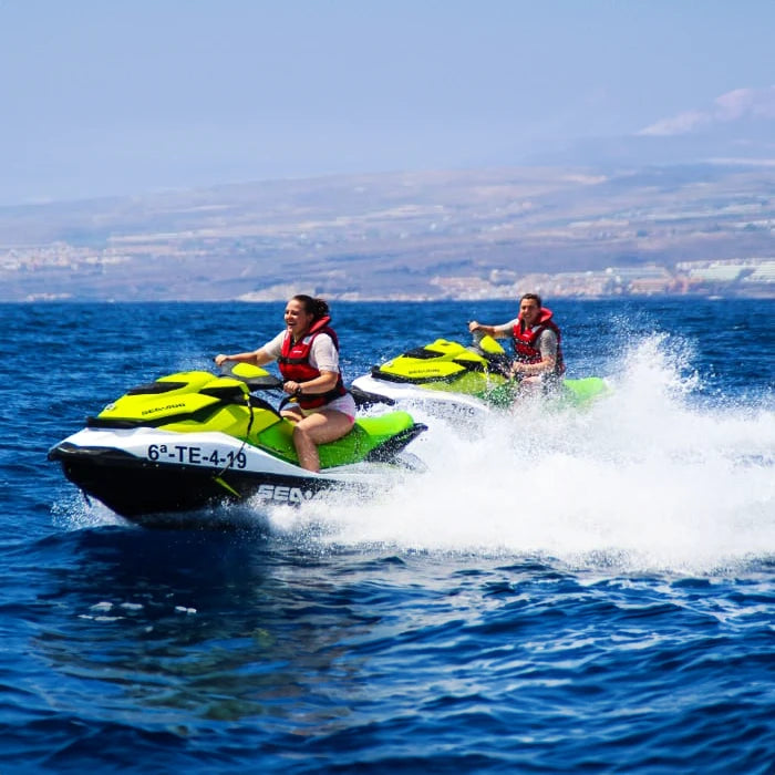Jetski a Tenerife – Avventura in Moto d’Acqua!