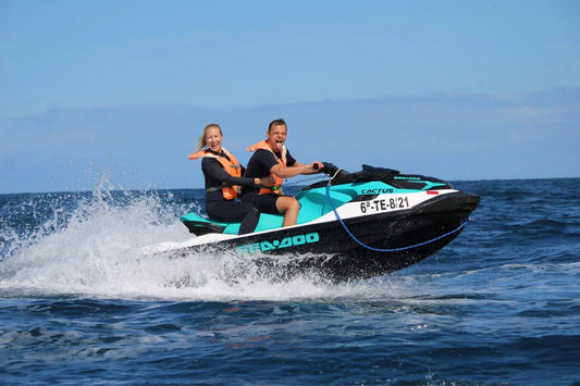 Jetski a Tenerife – Avventura in Moto d’Acqua!